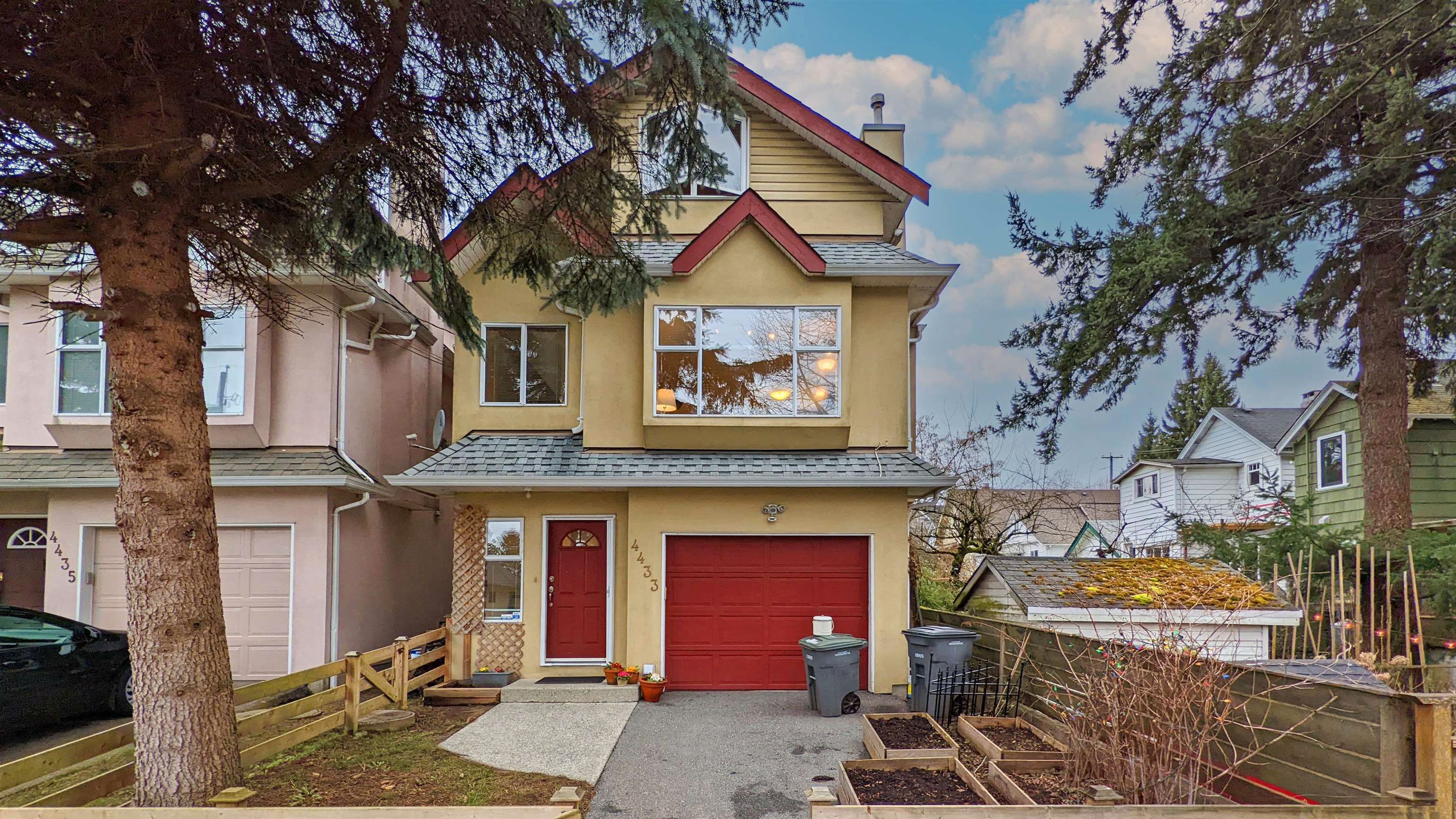 Main Photo: 4433 JOHN Street in Vancouver: Main House for sale (Vancouver East)  : MLS®# R2654758