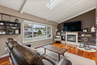 Photo 3: 3620 HAMILTON Street in Port Coquitlam: Lincoln Park PQ House for sale : MLS®# R2751188