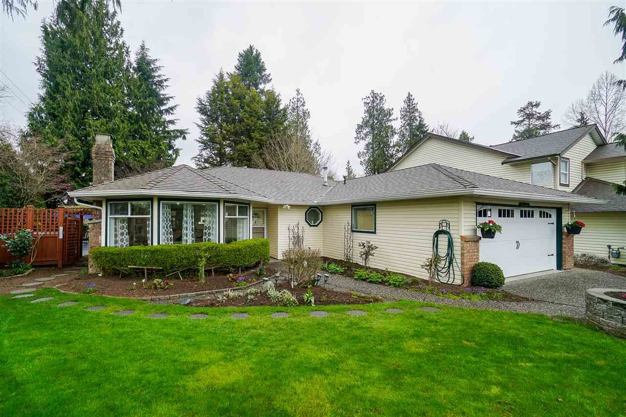 Main Photo: 20807 93 Avenue in Langley: Walnut Grove House for sale in "Central Walnut Grove" : MLS®# R2565834