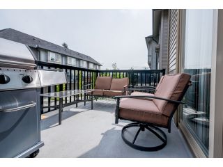 Photo 17: 54 6450 187 Street in Surrey: Cloverdale BC Townhouse for sale in "HILLCREST" (Cloverdale)  : MLS®# R2062172
