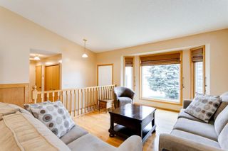 Photo 3: 37 Edgepark Place NW in Calgary: Edgemont Detached for sale : MLS®# A1226227