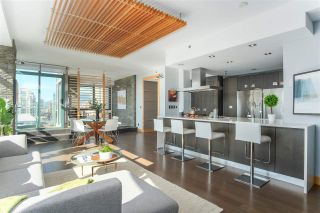 Photo 2: 2103 212 DAVIE Street in Vancouver: Yaletown Condo for sale in "Parkview Gardens" (Vancouver West)  : MLS®# R2445769