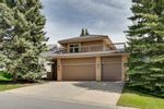 Main Photo: 72 Stradbrooke Rise SW in Calgary: Strathcona Park Detached for sale : MLS®# A2135065