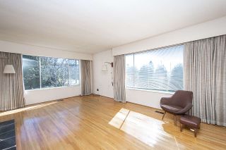 Photo 4: 2915 JONES Avenue in North Vancouver: Upper Lonsdale House for sale : MLS®# R2351177