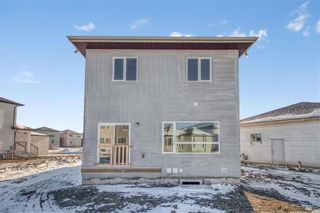 Photo 32: 35 Crystal Lake Terrace in Winnipeg: Prairie Pointe Residential for sale (1R)  : MLS®# 202329710