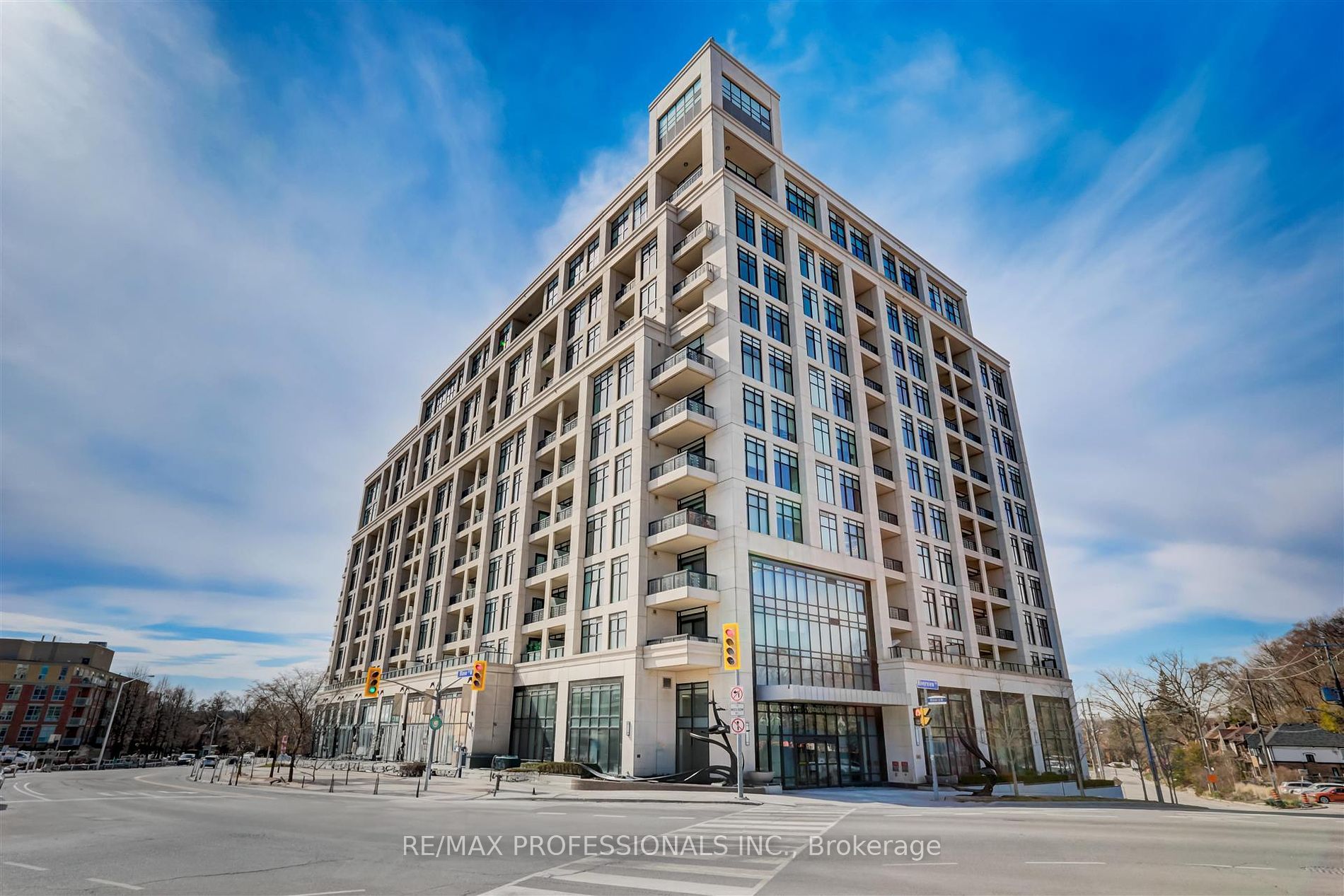1004 1  Old Mill Drive, Toronto
