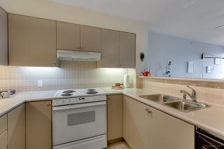Photo 5: 601 1277 NELSON Street in Vancouver: West End VW Condo for sale in "The Jetson" (Vancouver West)  : MLS®# R2221367