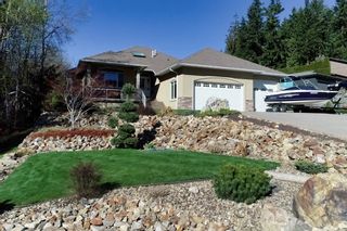 Photo 1: 2914 Cedar Drive in Sorrento: House for sale : MLS®# 10181216