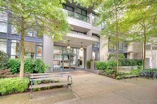 Photo 1: 801 1650 W 7TH Avenue in Vancouver: Fairview VW Condo for sale in "The Virtu" (Vancouver West)  : MLS®# R2278032