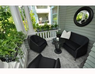 Photo 9: 1 2888 BIRCH Street in Vancouver: Fairview VW 1/2 Duplex for sale in "HERITAGE COURT" (Vancouver West)  : MLS®# V771662