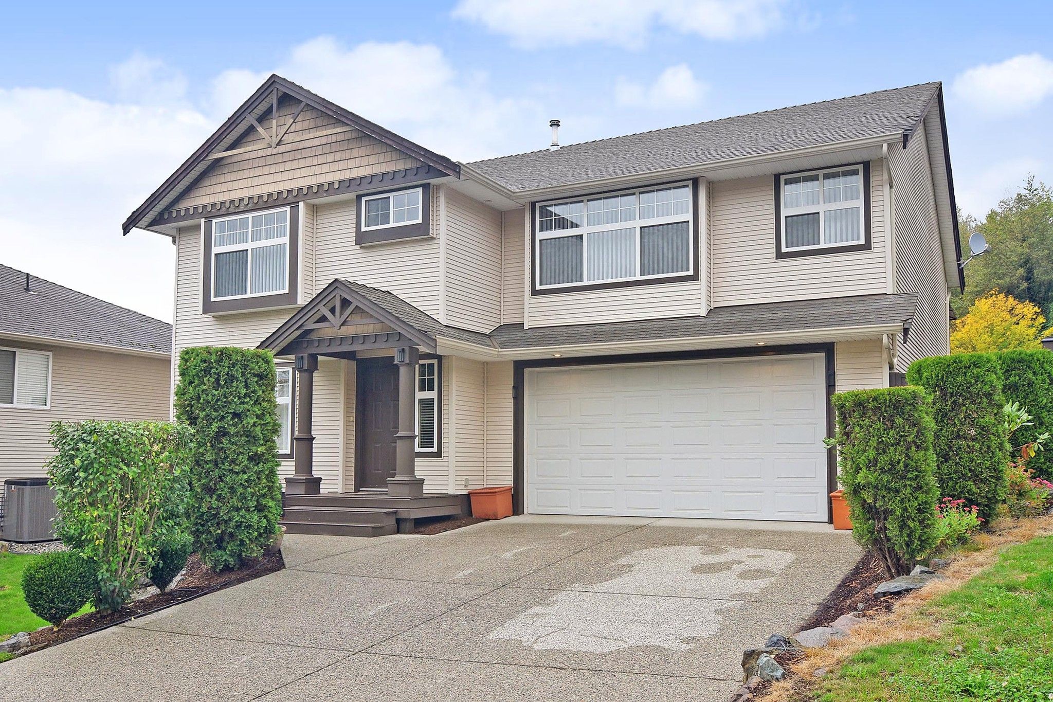 Main Photo: 35579 TWEEDSMUIR Drive in Abbotsford: Abbotsford East House for sale in "McKinley Heights" : MLS®# R2407472