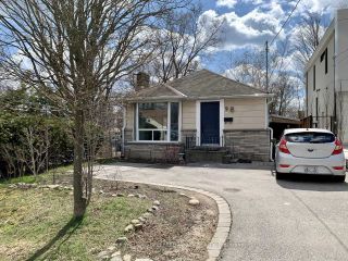 Photo 1: Main Fl 9 Delroy Drive in Toronto: Stonegate-Queensway House (Bungalow) for lease (Toronto W07)  : MLS®# W8028050