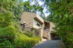 Main Photo: 3901 BAYRIDGE PLACE in West Vancouver: Bayridge House for sale : MLS®# R2535819