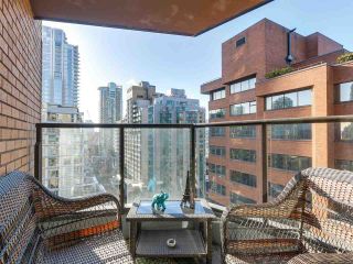 Photo 12: 1708 1189 HOWE Street in Vancouver: Downtown VW Condo for sale in "The Genesis" (Vancouver West)  : MLS®# R2373933