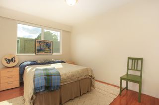 Photo 11: 209 711 E 6TH Avenue in Vancouver: Mount Pleasant VE Condo for sale in "PICASSO" (Vancouver East)  : MLS®# V1004453