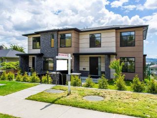 Photo 1: 954A QUADLING AVENUE in Coquitlam: Maillardville 1/2 Duplex for sale : MLS®# R2458543