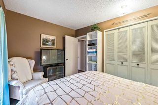 Photo 16: 104 Queensland Circle SE in Calgary: Queensland Detached for sale : MLS®# A2099342