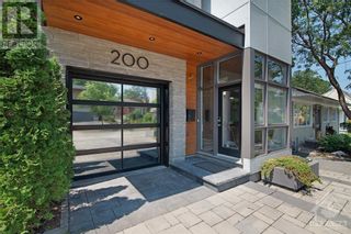 Photo 3: 200 NORTHWESTERN AVENUE in Ottawa: House for sale : MLS®# 1355692