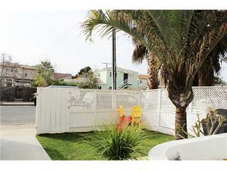 Photo 2: PACIFIC BEACH Townhouse for sale : 3 bedrooms : 4257 Gresham Street in San Diego