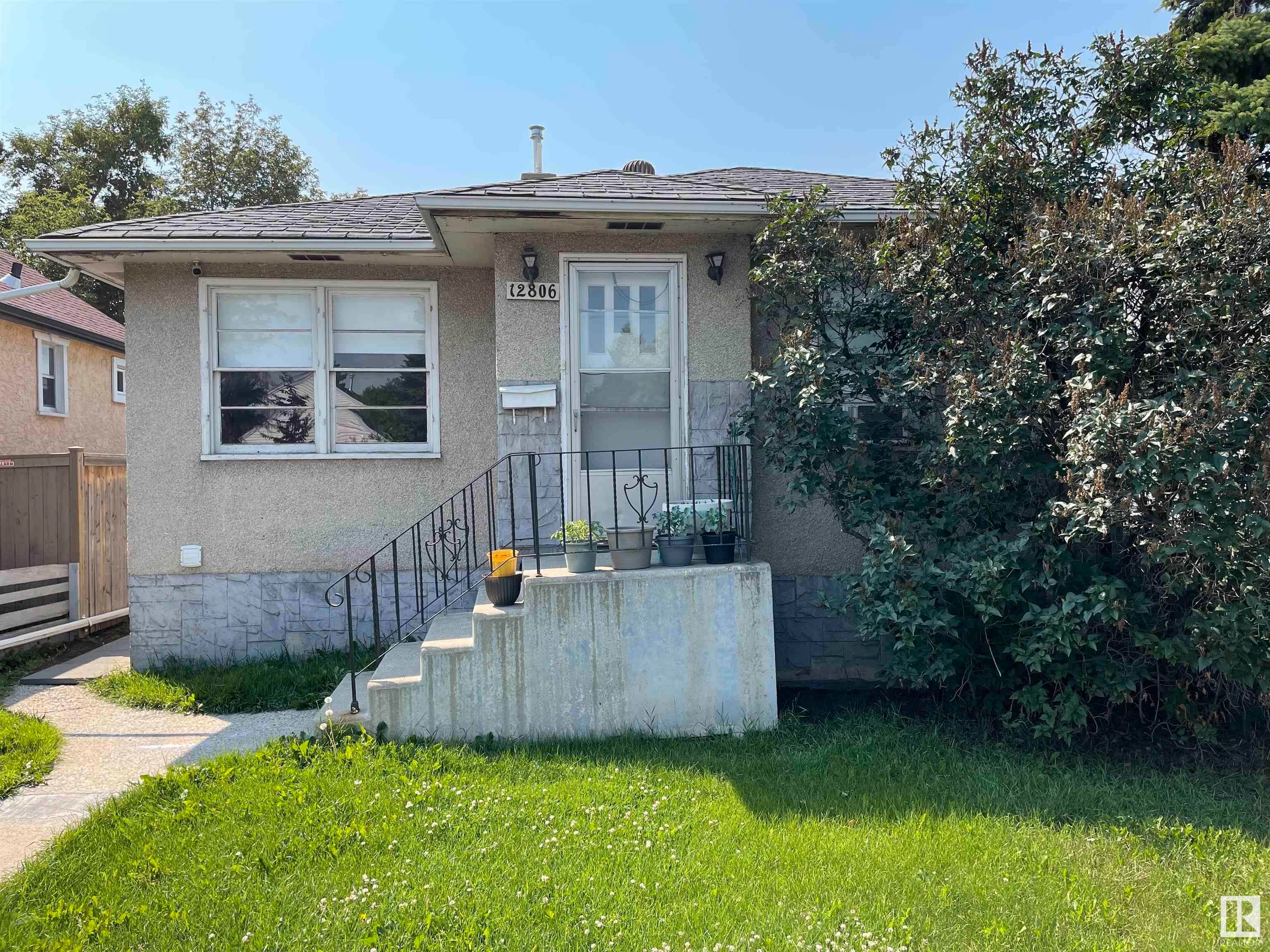 Main Photo: 12806 127 Street in Edmonton: Zone 01 House for sale : MLS®# E4372731
