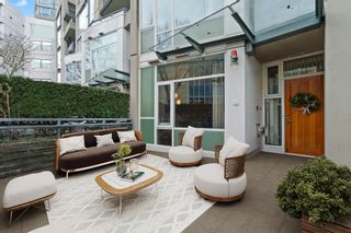 Main Photo: 111 1383 MARINASIDE Crescent in Vancouver: Yaletown Townhouse for sale (Vancouver West)  : MLS®# R2778310