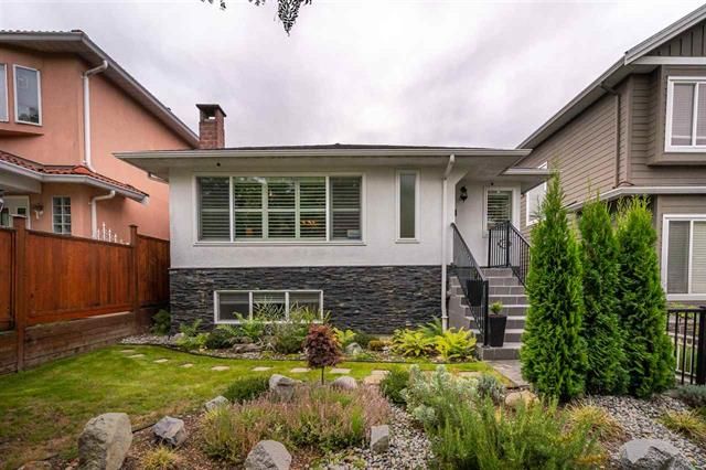 Main Photo: 2716 E 24th Avenue in VANCOUVER: Renfrew Heights House for sale (Vancouver East)  : MLS®# R2405689
