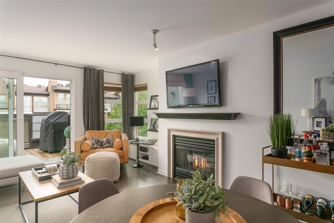 Photo 3: Photos: 409 2181 W 12TH Avenue in Vancouver: Kitsilano Condo for sale in "Carlings" (Vancouver West)  : MLS®# R2405478