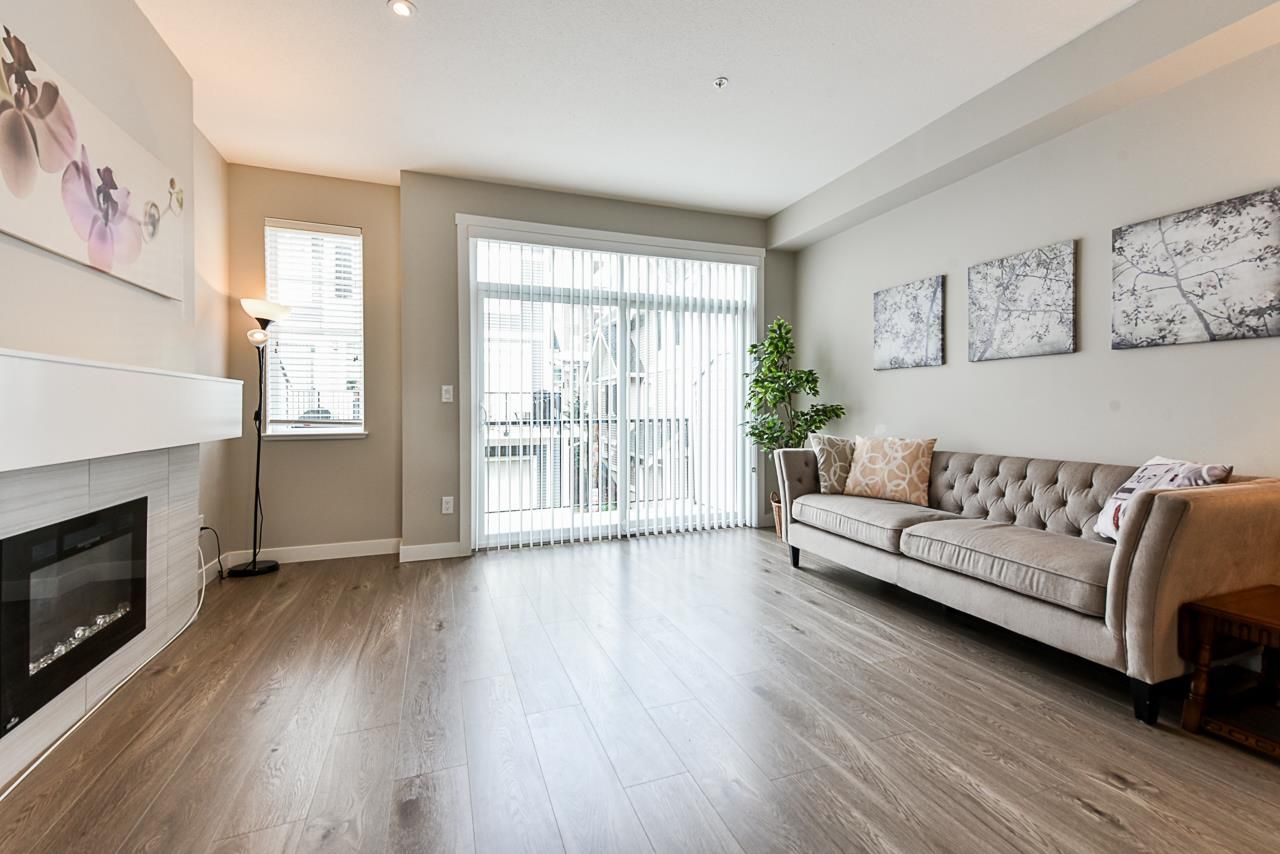 Photo 9: Photos: 18 7169 208A Street in Langley: Willoughby Heights Townhouse for sale in "LATTICE" : MLS®# R2539384