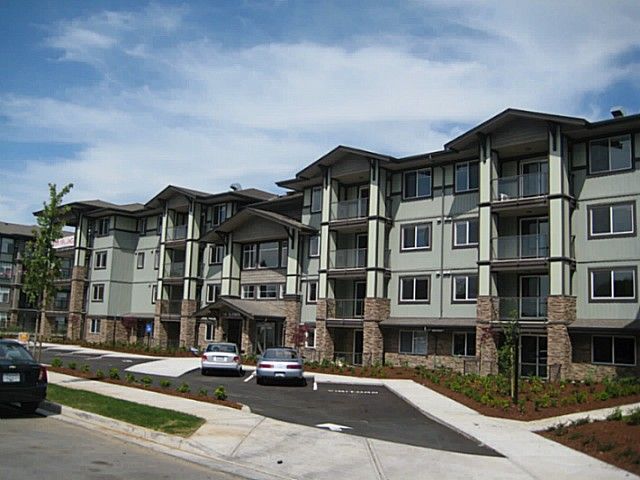 FEATURED LISTING: 410 - 2038 SANDALWOOD Crescent Abbotsford