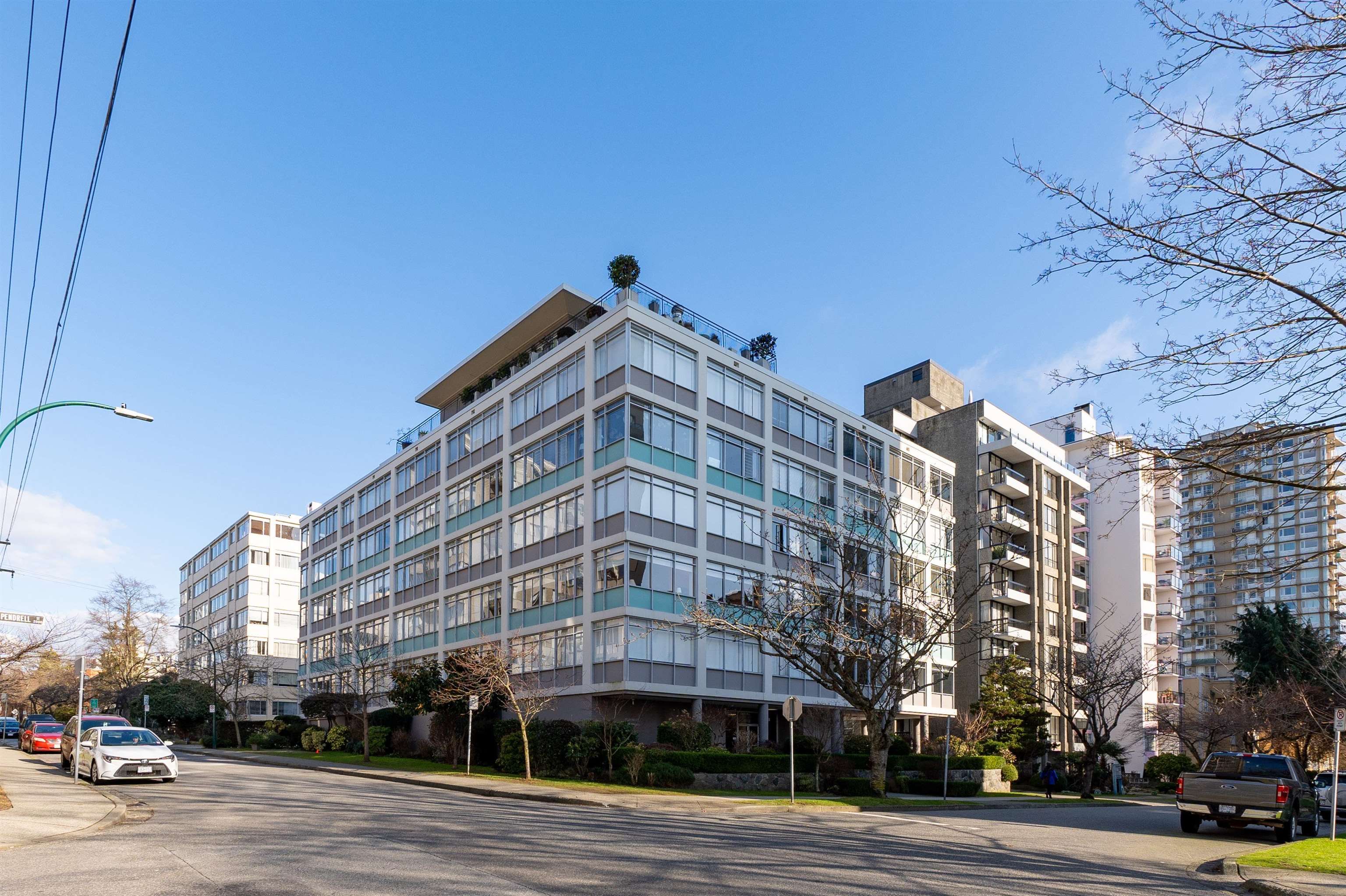 Main Photo: 404 1975 PENDRELL Street in Vancouver: West End VW Condo for sale in "Parkwood Manor" (Vancouver West)  : MLS®# R2848986