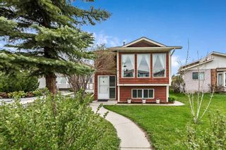 Photo 2: 140 Sandarac Way NW in Calgary: Sandstone Valley Detached for sale : MLS®# A2131920