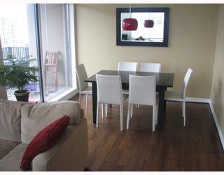 Photo 3: 2304 1055 HOMER Street in Vancouver: Downtown VW Condo for sale in "DOMUS" (Vancouver West)  : MLS®# V798814