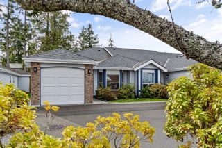 Photo 1: 11 410 Harnish Ave in Parksville: PQ Parksville Row/Townhouse for sale (Parksville/Qualicum)  : MLS®# 953043