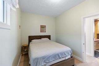 Photo 12: 714 5 Street NW in Calgary: Sunnyside Detached for sale : MLS®# A1206330