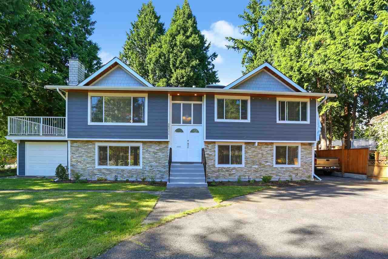 Main Photo: 20711 38A AVENUE in : Brookswood Langley House for sale : MLS®# R2590907