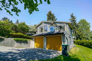 Photo 1: 2217 HILLSIDE Avenue in Coquitlam: Cape Horn House for sale : MLS®# R2387517