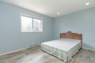 Photo 17: 993 Goldstream Ave in Langford: La Langford Proper Half Duplex for sale : MLS®# 911484