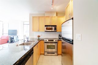 Photo 4: 703 6823 STATION HILL Drive in Burnaby: South Slope Condo for sale (Burnaby South)  : MLS®# R2342832