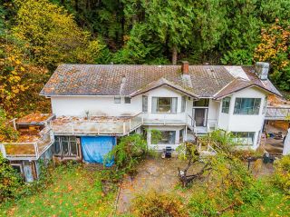 Photo 9: 14 DOWDING Road in Port Moody: North Shore Pt Moody House for sale : MLS®# R2628411