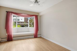 Photo 2: 105 1550 CHESTERFIELD Avenue in North Vancouver: Central Lonsdale Condo for sale in "The Chester" : MLS®# R2701826