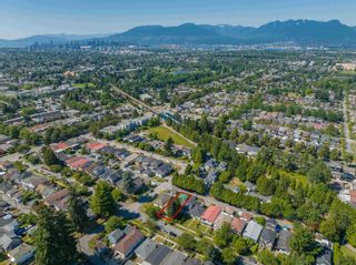 Photo 3: 2509 E 27TH Avenue in Vancouver: Collingwood VE House for sale (Vancouver East)  : MLS®# R2756233
