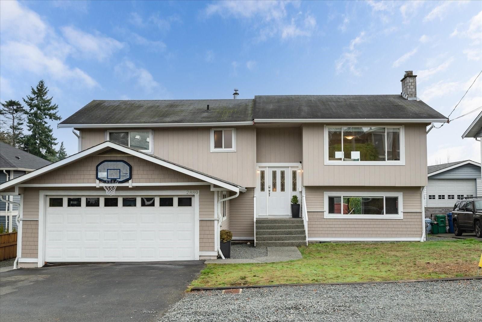 Main Photo: 2880 Fairbanks St in Nanaimo: Na Departure Bay House for sale : MLS®# 922419