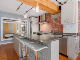 Photo 9: 410 1178 HAMILTON Street in Vancouver: Yaletown Condo for sale in "THE HAMILTON" (Vancouver West)  : MLS®# R2040939