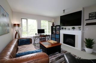 Photo 4: 215 3105 LINCOLN Avenue in Coquitlam: New Horizons Condo for sale : MLS®# R2694856