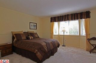 Photo 7: 15296 28A AV in Surrey: House for sale : MLS®# F1111657