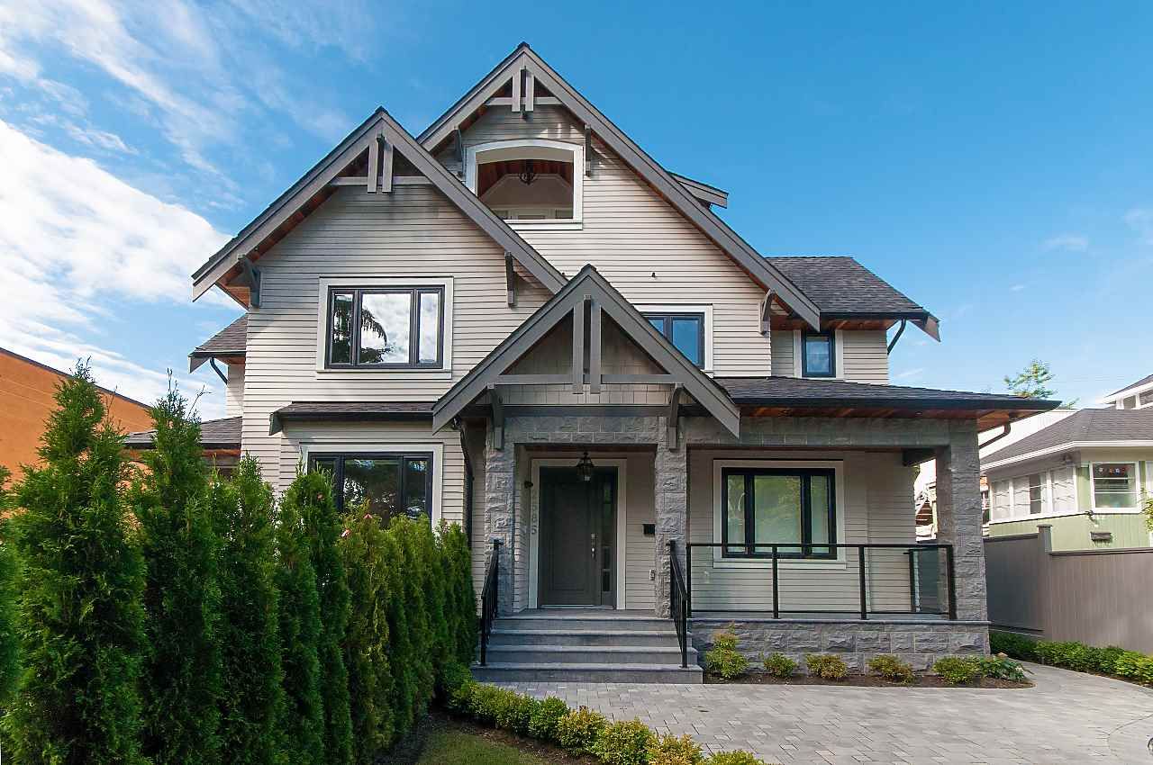 Main Photo: 2585 W 2ND Avenue in Vancouver: Kitsilano 1/2 Duplex for sale (Vancouver West)  : MLS®# R2331347
