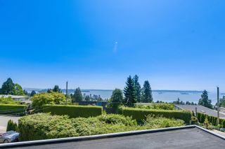 Photo 25: 2365 QUEENS Avenue in West Vancouver: Queens House for sale : MLS®# R2681493