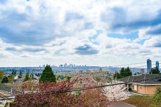Photo 11: 102 5688 HASTINGS Street in Burnaby: Capitol Hill BN Condo for sale in "Oro" (Burnaby North)  : MLS®# R2463254