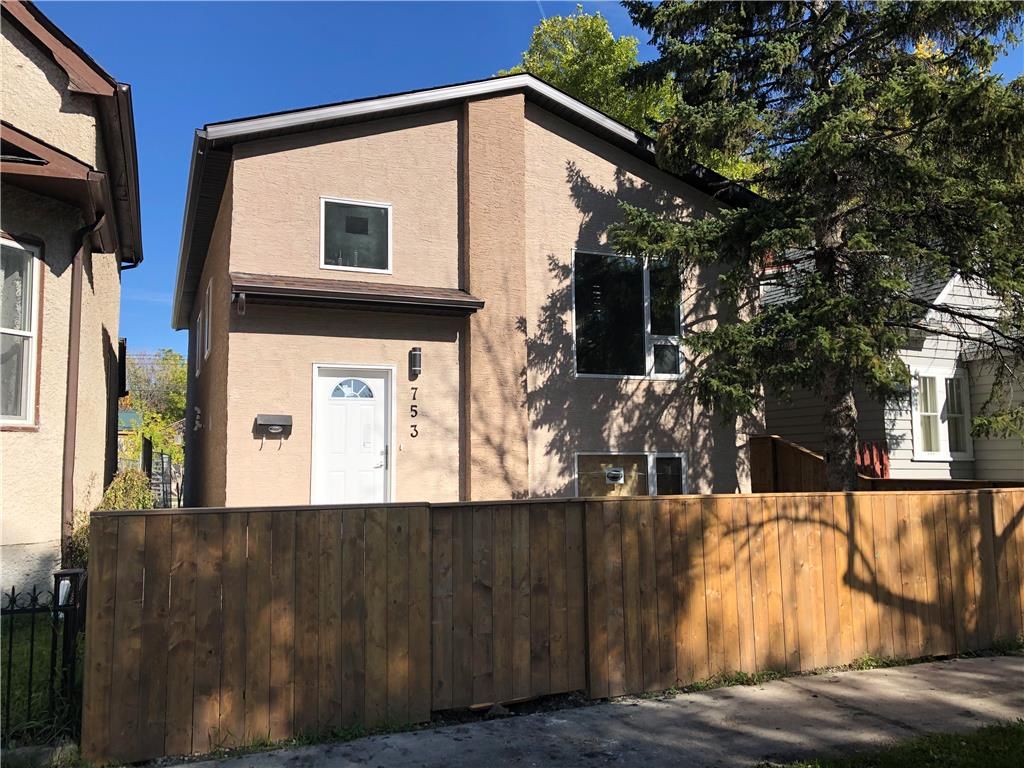 Main Photo: 753 Manitoba Avenue in Winnipeg: North End Residential for sale (4A)  : MLS®# 1922017