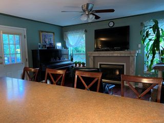 Photo 9: 2402 Selwyn Rd in Langford: La Thetis Heights House for sale : MLS®# 843893